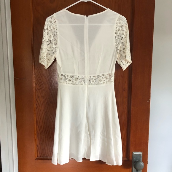 RARE FIND! FL&L White Lace Dress - Picture 3 of 6